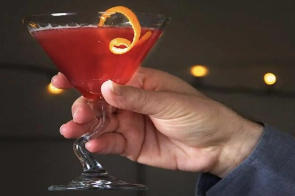 7 Cocktails from 7 Countries You’ve Never Tried - Blog post - Make Me a ...